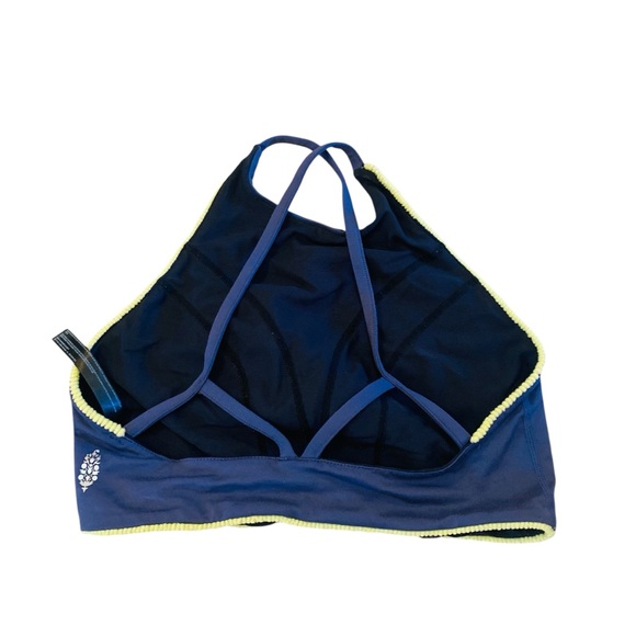 ⭐️ FREE PEOPLE MOVEMENT Strappy Back Halter Style Sports Bra - Picture 2 of 5